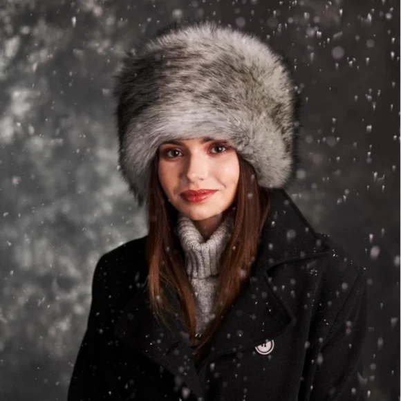 Futrzane Classic Cossack Polish/Russian Grey white Faux Fur Hat Made in Europe - Picture 2 of 3